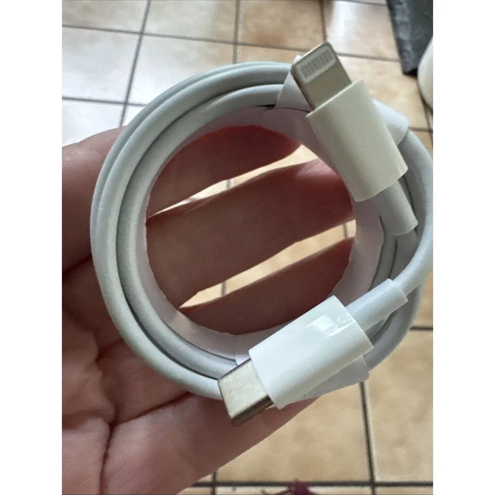 2 Pack 20 Watt Charger USB-C From Charger to Lightening